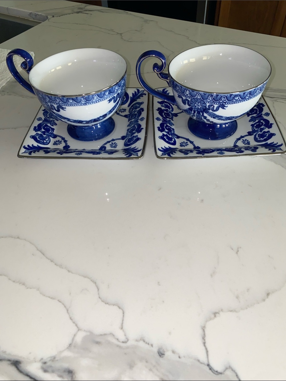 Vintage Bombay Company Chinoiserie blue & white porcelain footed Cups with sauce - Picture 6 of 9